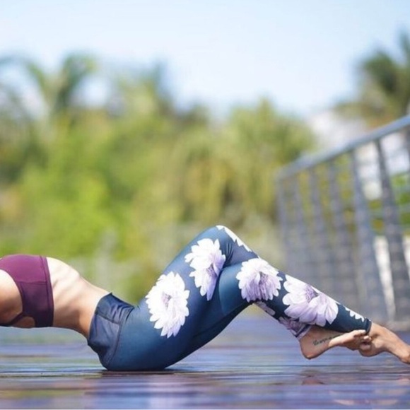 Noli Floral Leggings Medium - Picture 2 of 6